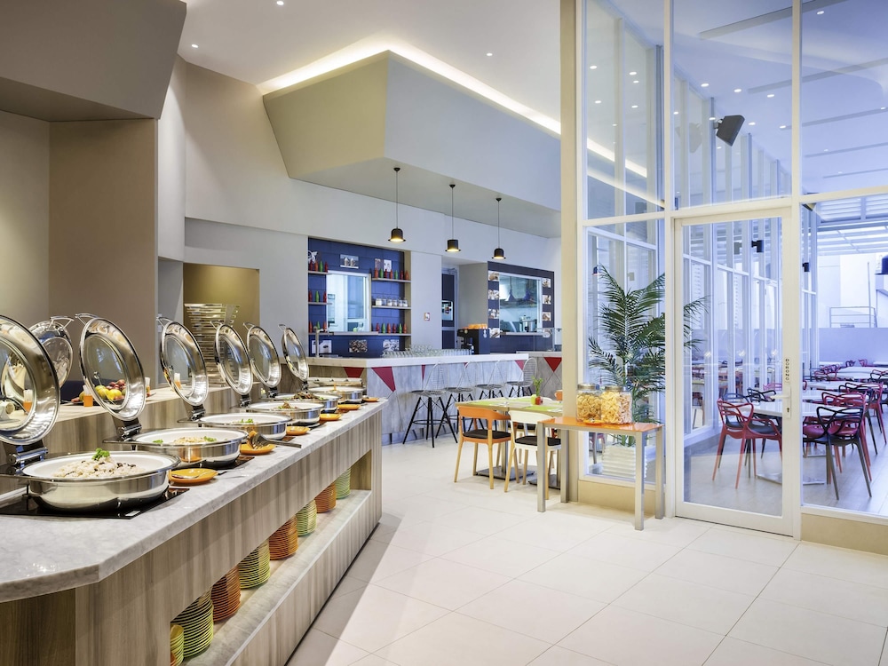 Ibis Styles Jakarta Mangga Dua Square 24/55