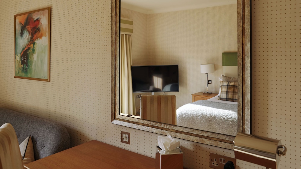غرفة بسريرين منفصلين، Donnington Valley Hotel and Spa 5/8