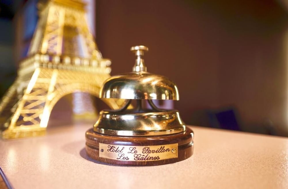Hotel Pavillon Des Gatines 11/27