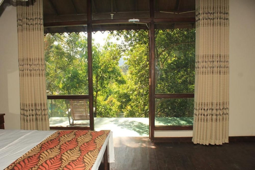 Serenity Sigiri Resort 10/29