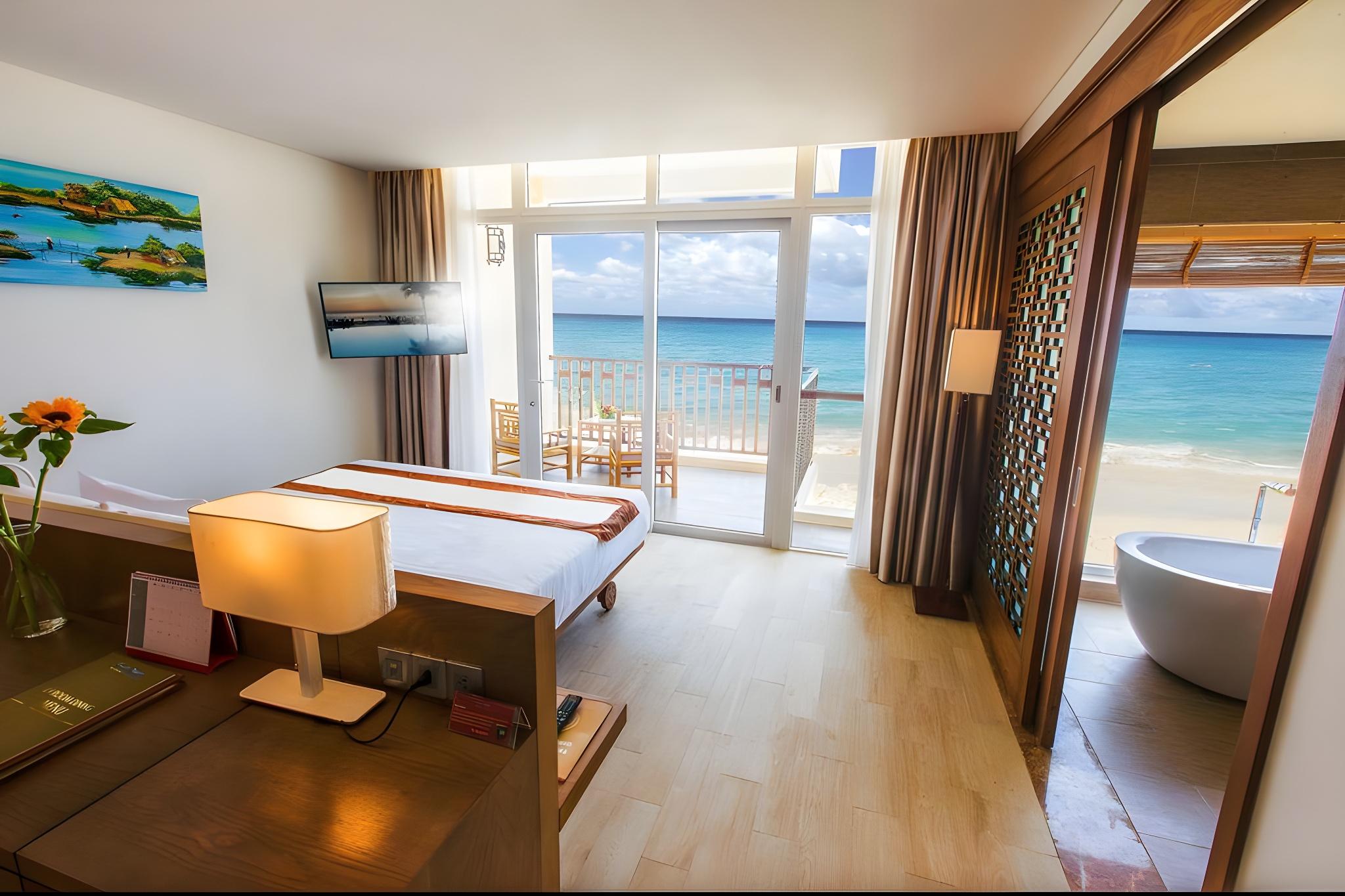 Ocean, Premium, Suite, Balcony, Bathtub