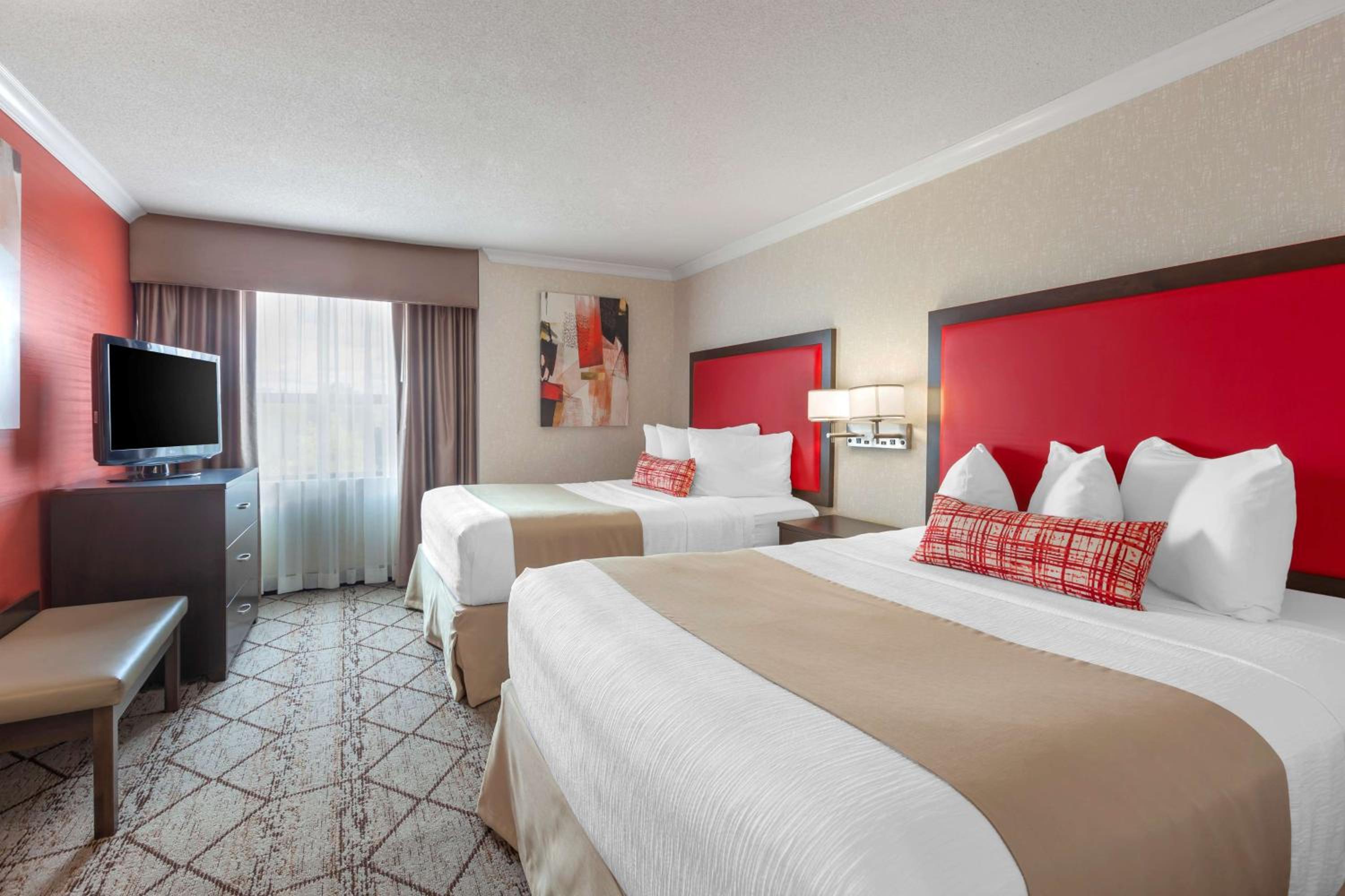 جناح بسريرين كوين مع أريكة، Best Western Plus Rose City Suites 3/10