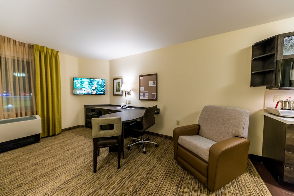 Candlewood Suites FAIRBANKS 30/79