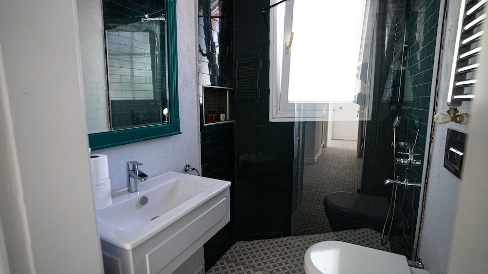 Ece Suites Apart 43/50