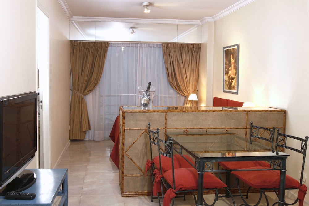 Mayla Apartments 15/25