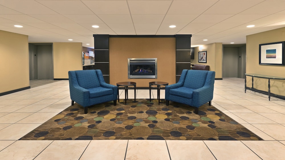 Holiday Inn Express Hotel Suites Colby 44/60
