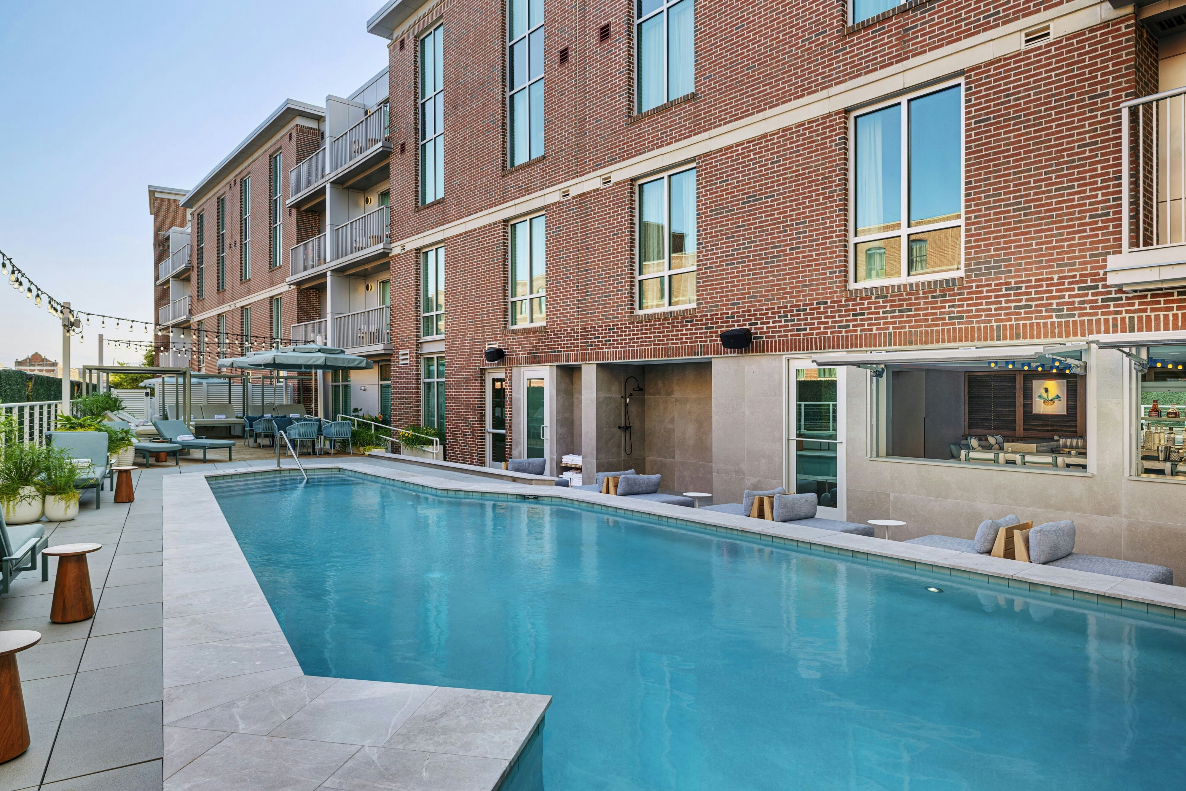 The Limited Hotel Charleston 1/12