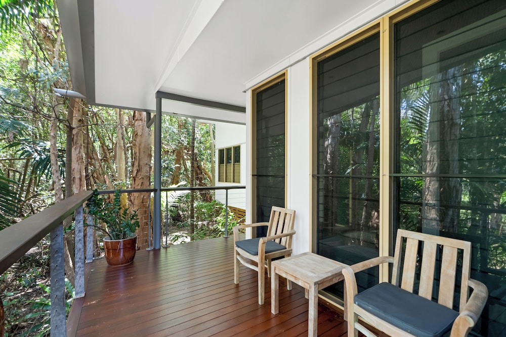 SANCTUARY PALM COVE 38/50