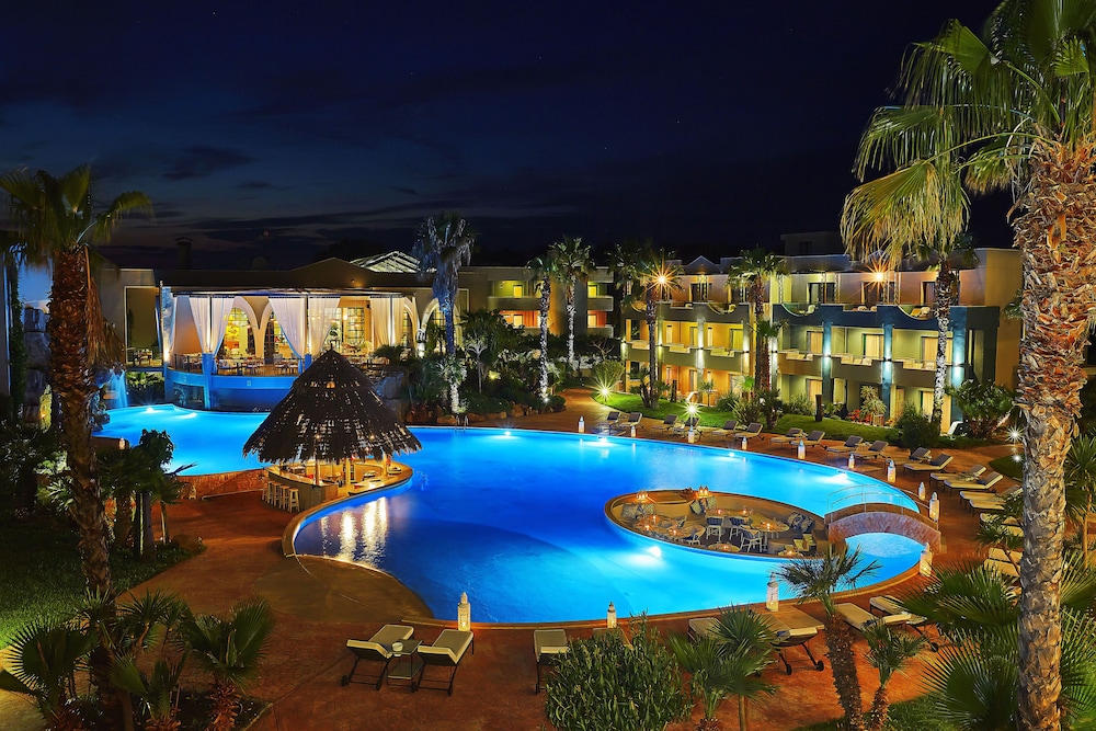 Ilio Mare Beach Hotel by GHH 69/75