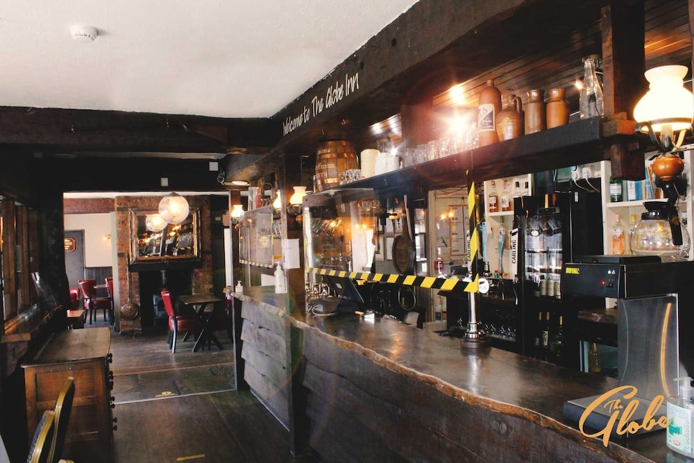 The Globe Inn 2/22