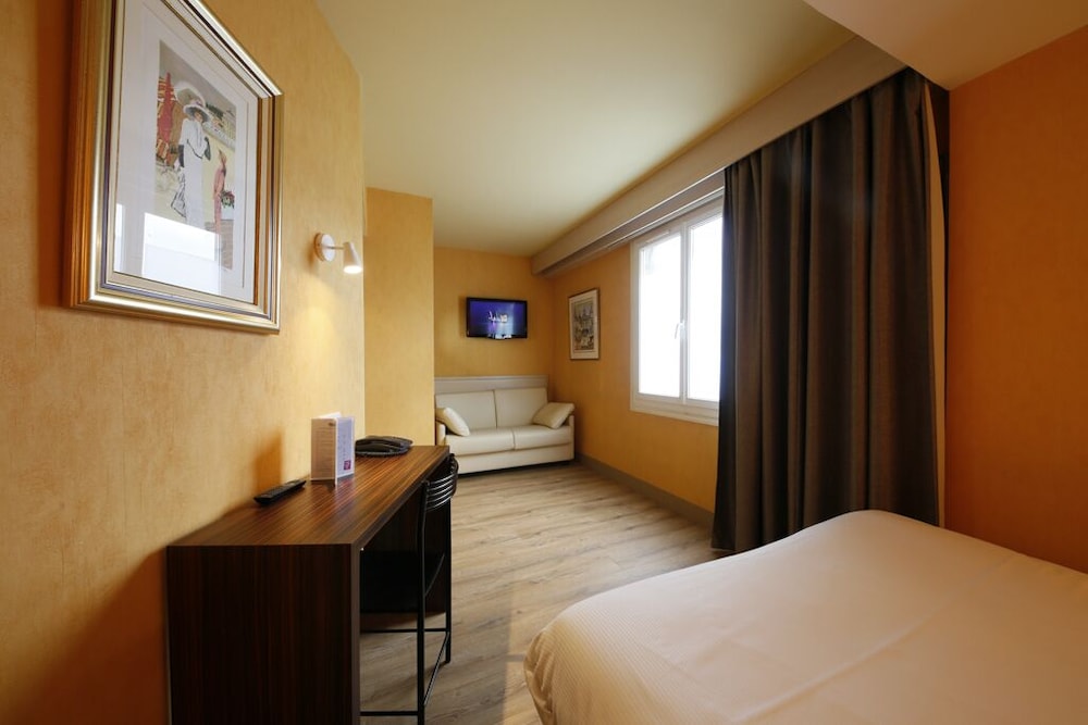 Hotel De L'Europe 18/59