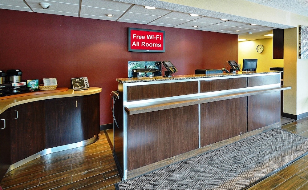 Red Roof Inn Louisville East - Hurstbourne 7/18