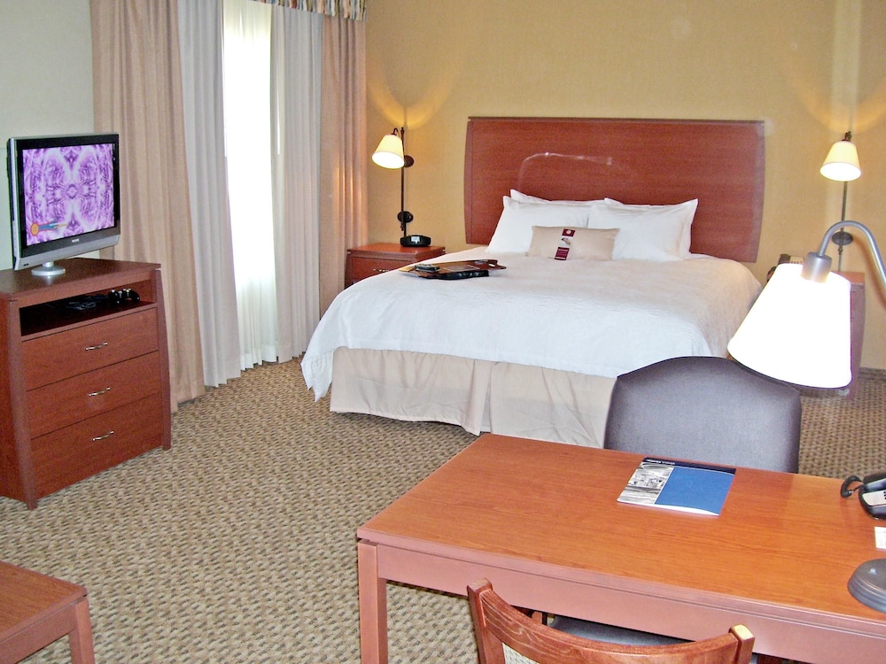 Hampton Inn & Suites Bakersfield North-Airport 21/62
