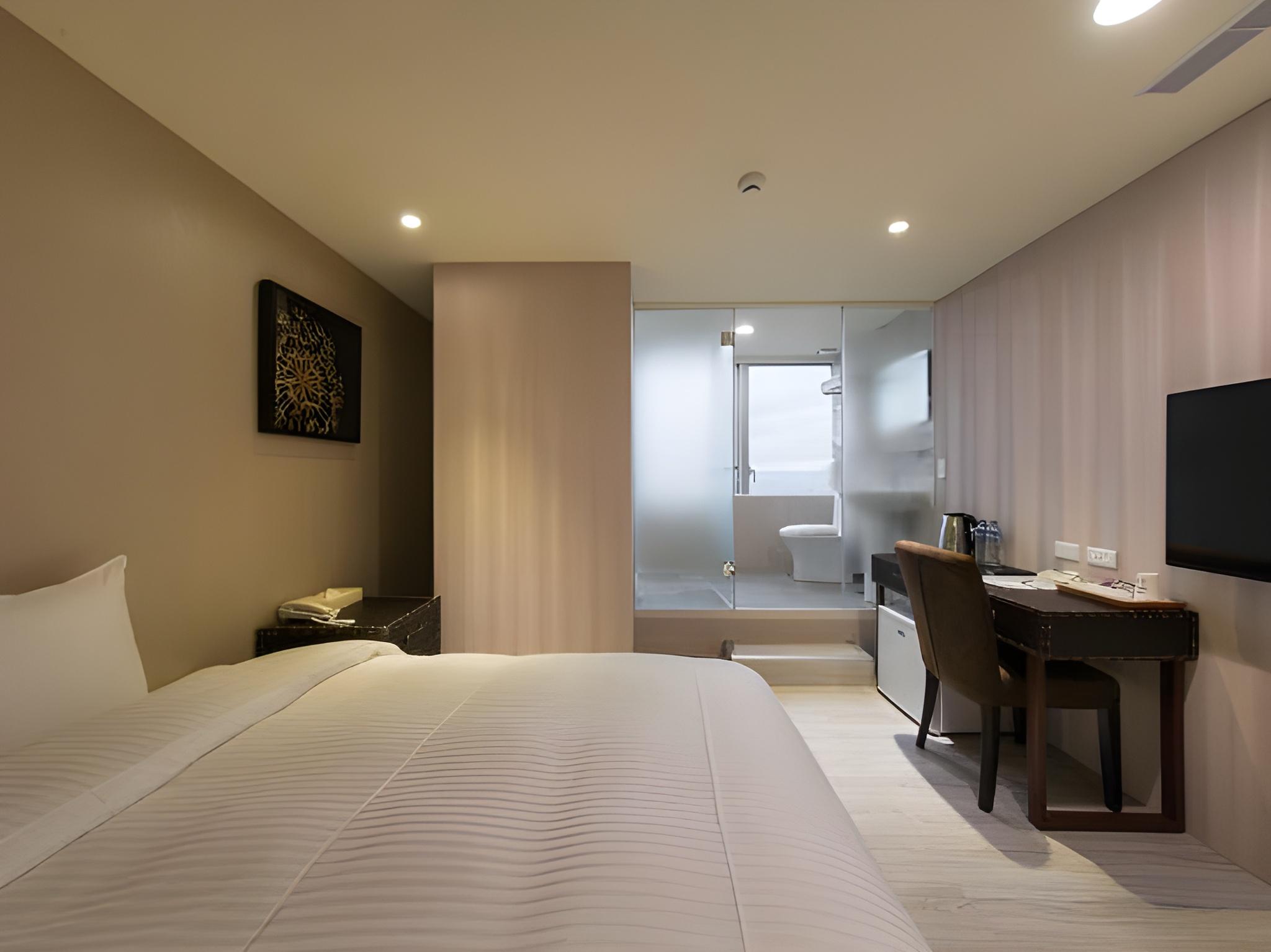 غرفة بسرير مزدوج بإطلالة، Xinshe Hotel - Chungli 3/3