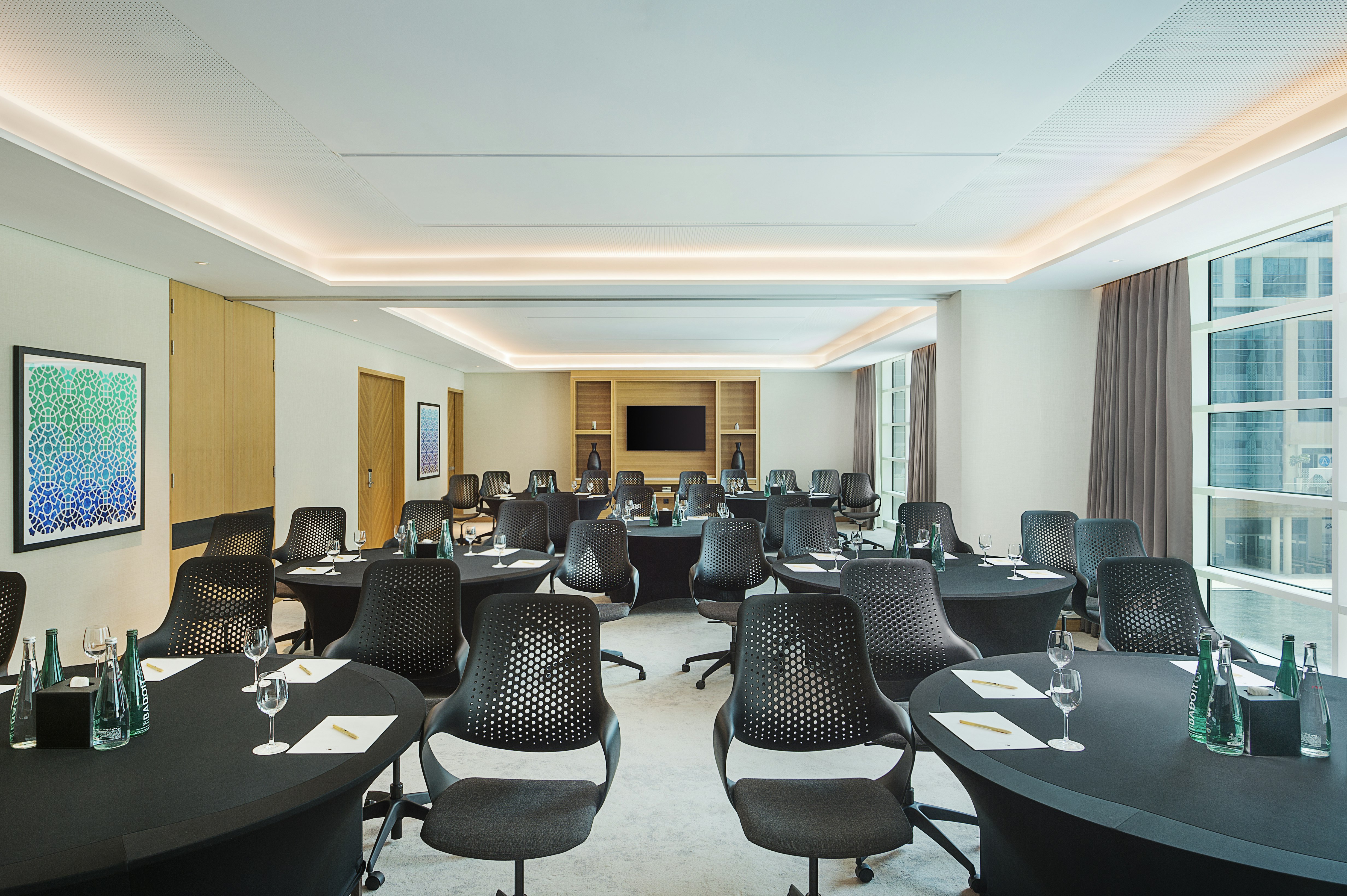 Doubletree by Hilton Dubai Business Bay 53/65