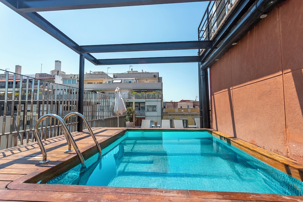 My Space Barcelona Rooftop Pool City Center 24/50