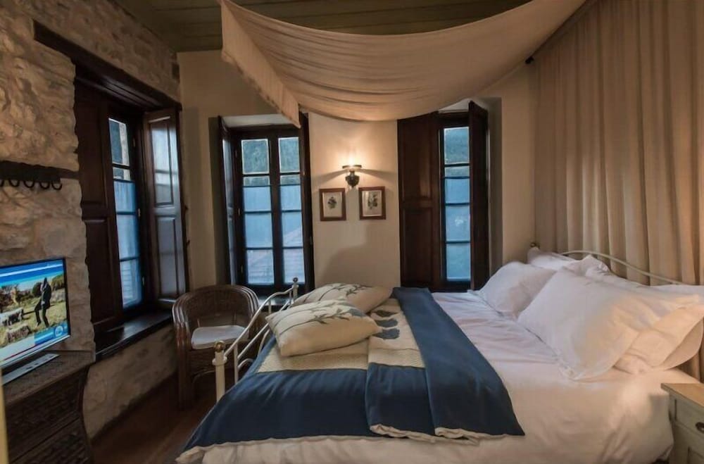 Epoches Luxury Suites 17/50