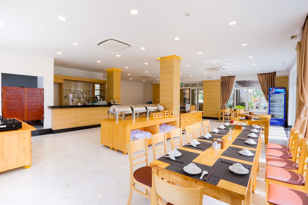 Dao Ngoc Hotel 38/47