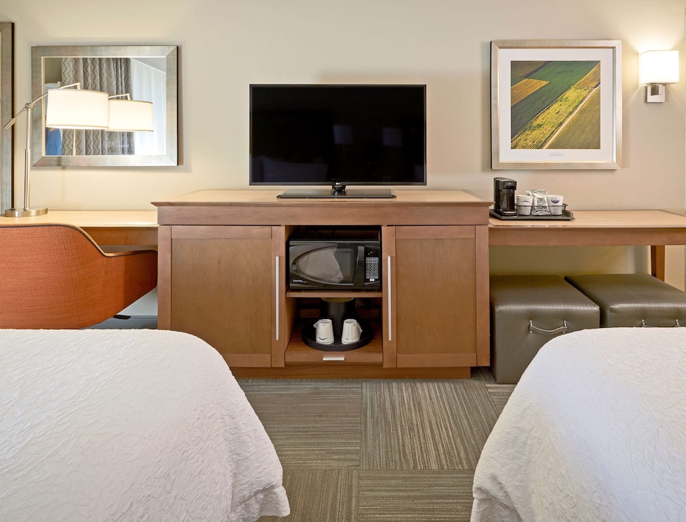 Hampton Inn Lancaster, PA 22/42