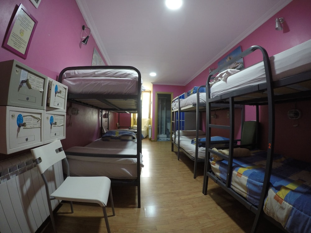 Hostel Rc Miguel Angel 1/49