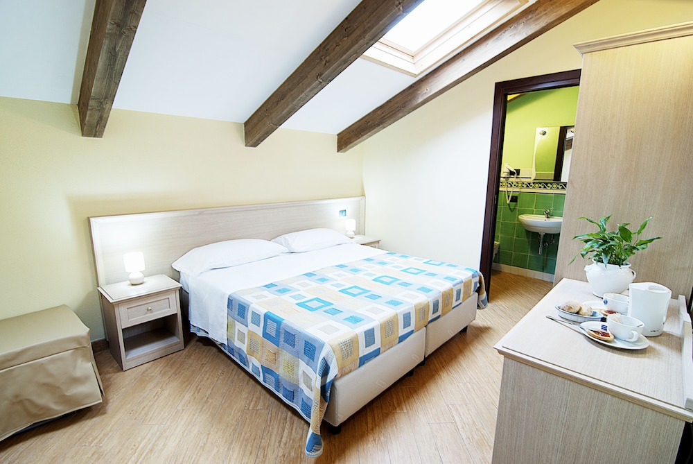 Casale Antonietta 15/72
