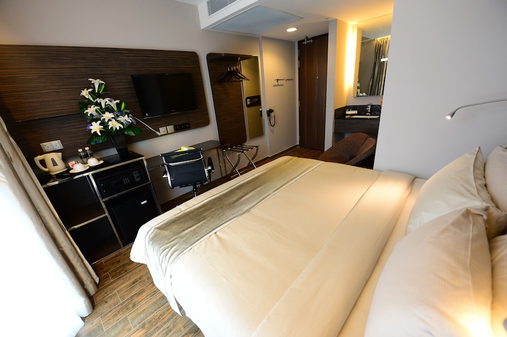 Mercure Singapore Tyrwhitt 35/78