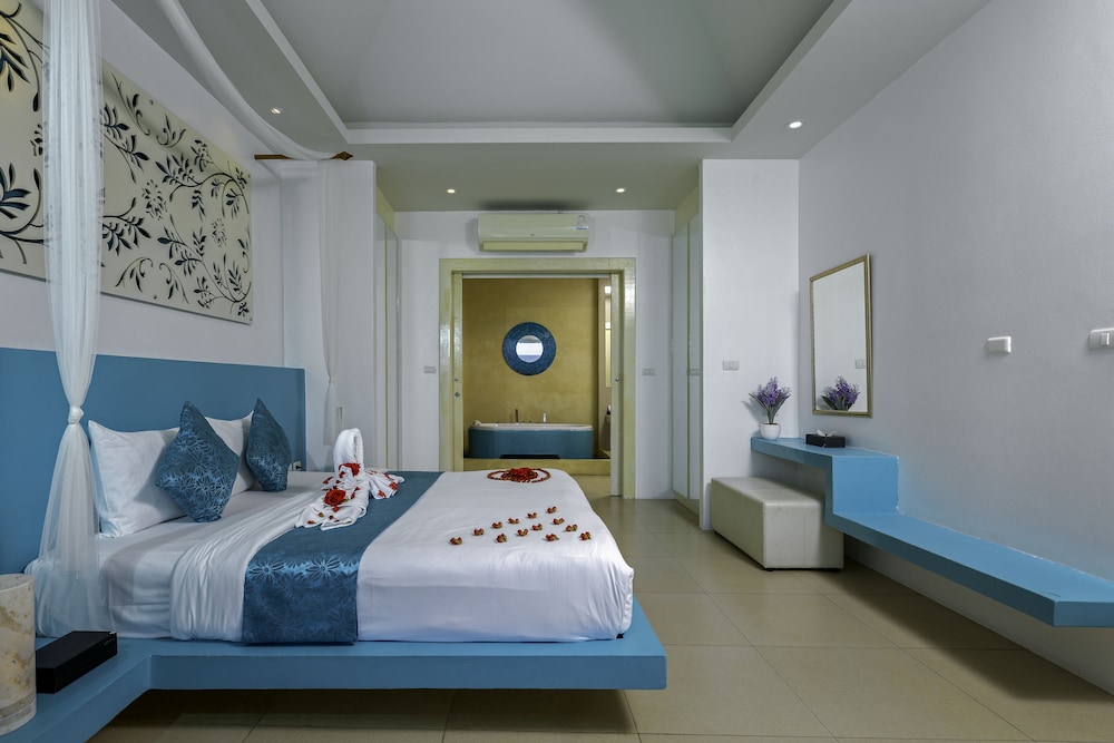 AMALA GRAND BLEU RESORT 5/53