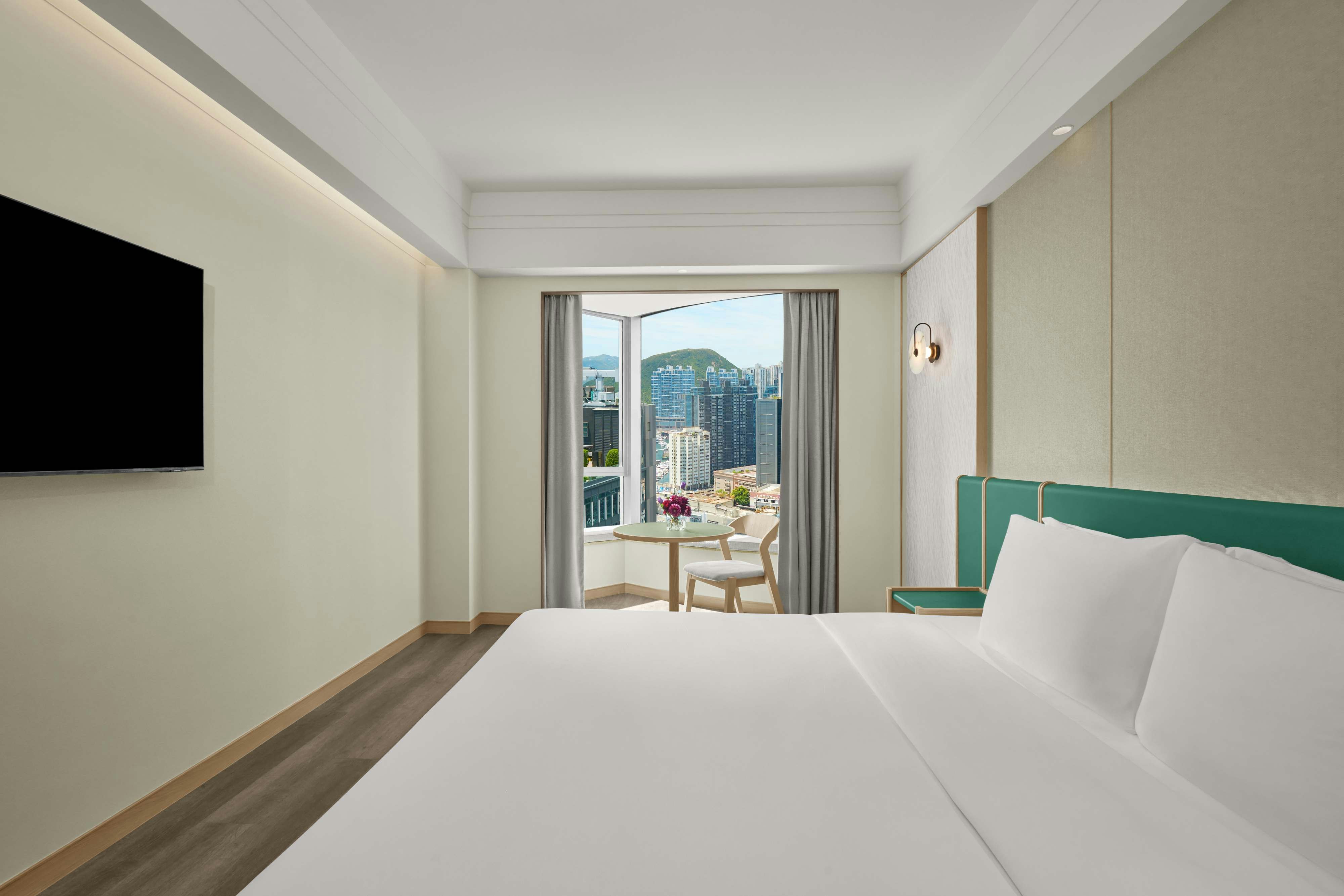 Nina Hotel Island South 18/83