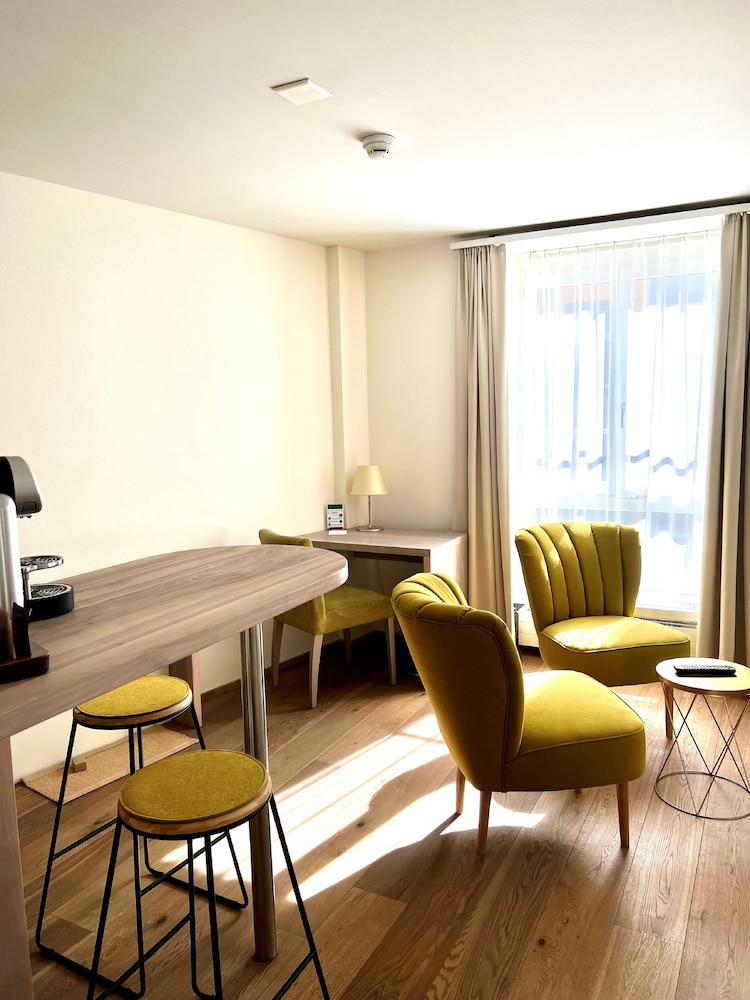 Hotel Platzhirsch 53/55