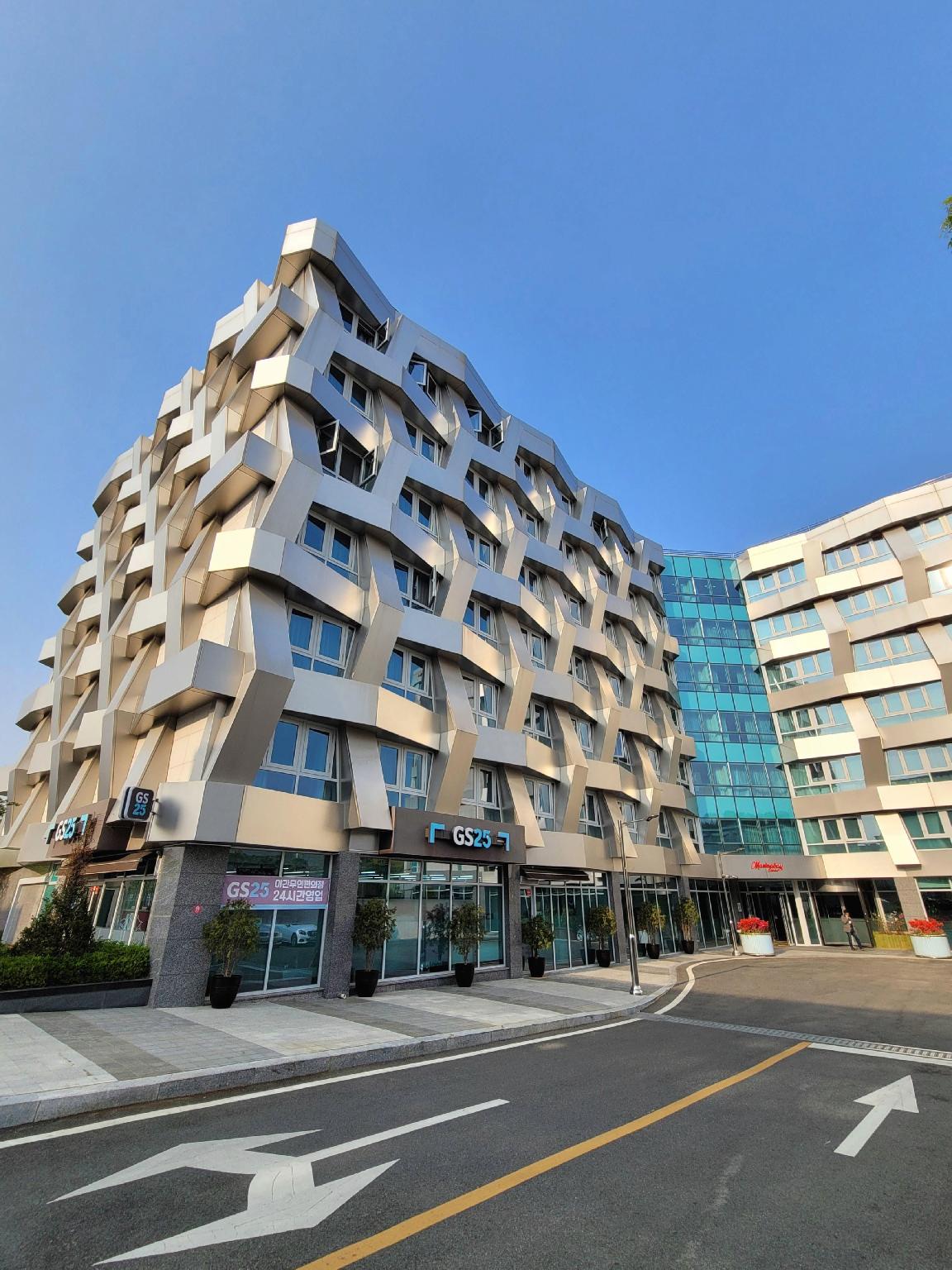 Chungchoho Best Hotel 37/42