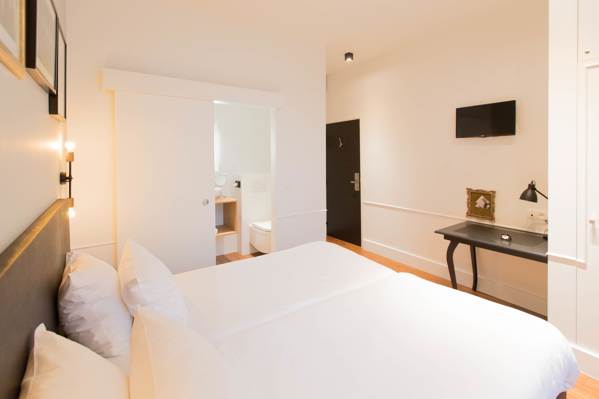 Classic, Double Bed, Boutique Hotel Maison Emile 3/10