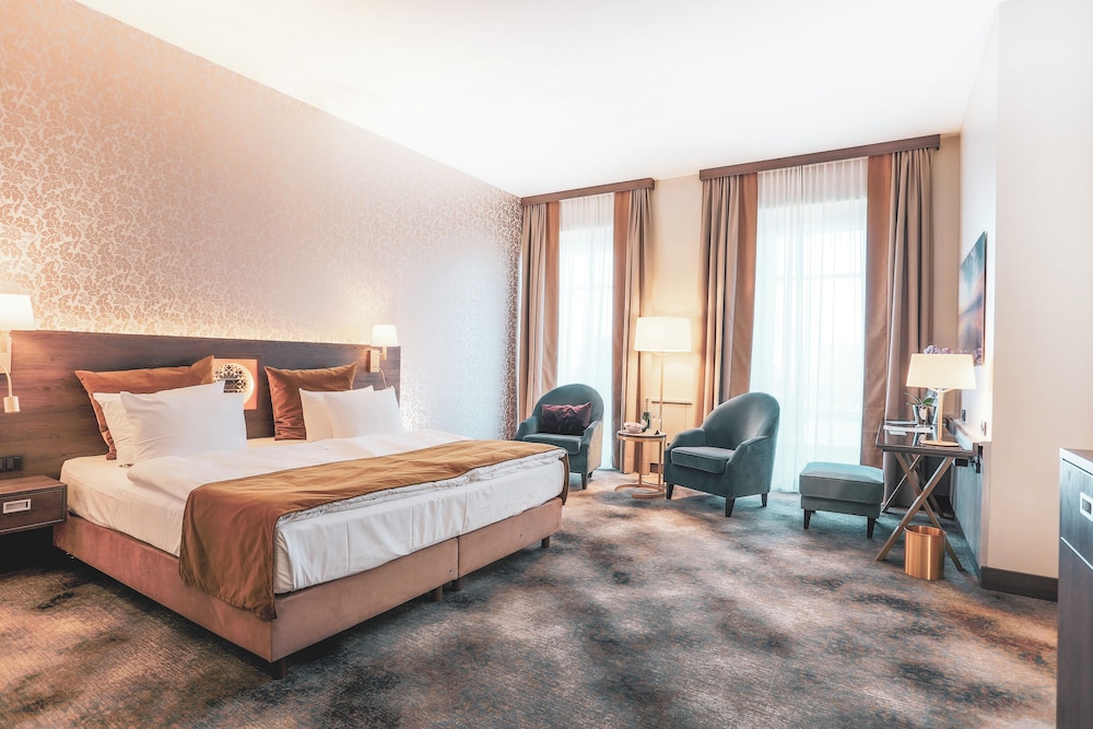 Superior, Twin Beds, King Bed, Terrace