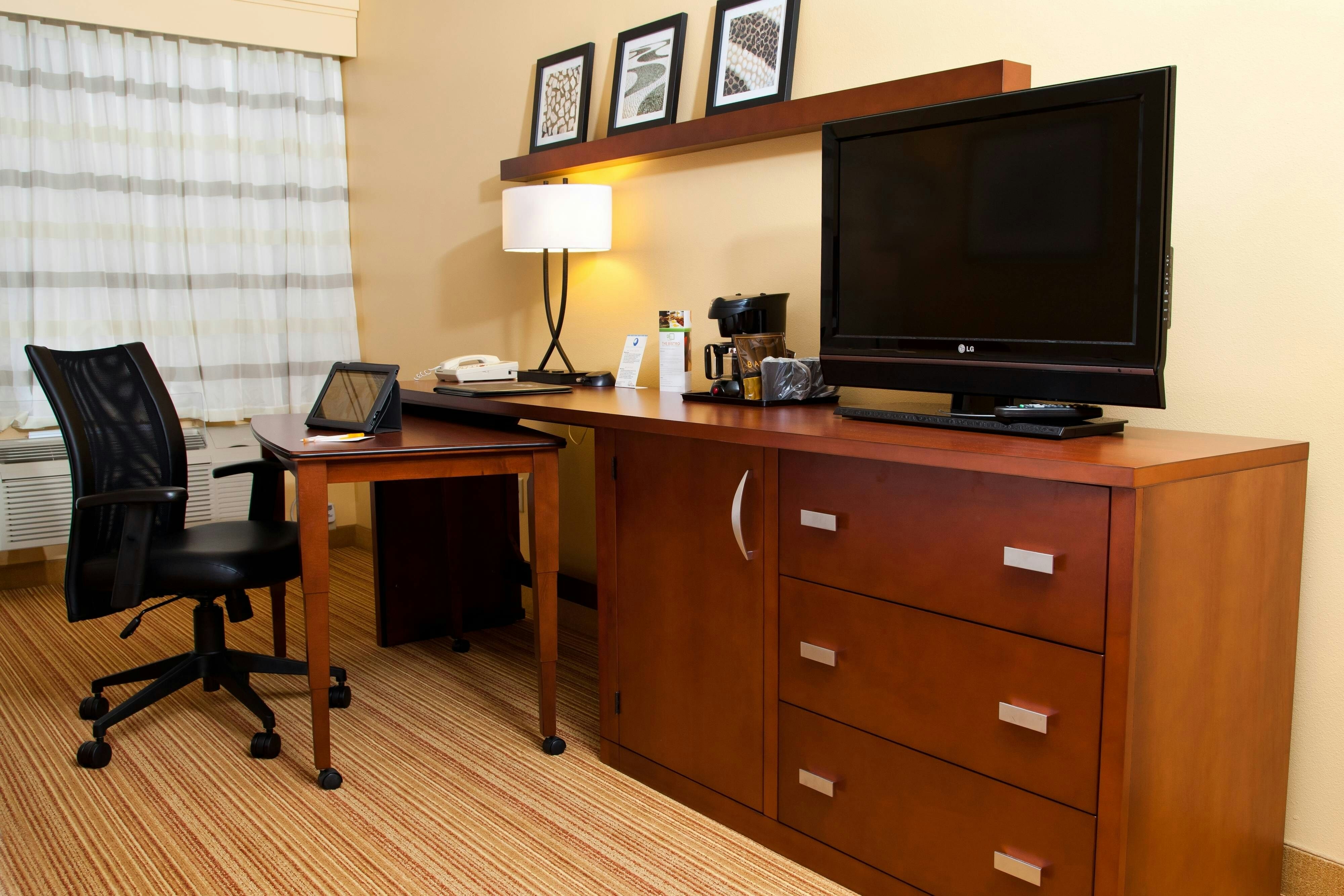 Courtyard By Marriott La Crosse 19/23