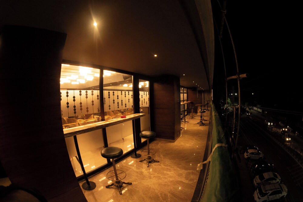 Hotel Palacio 24/50