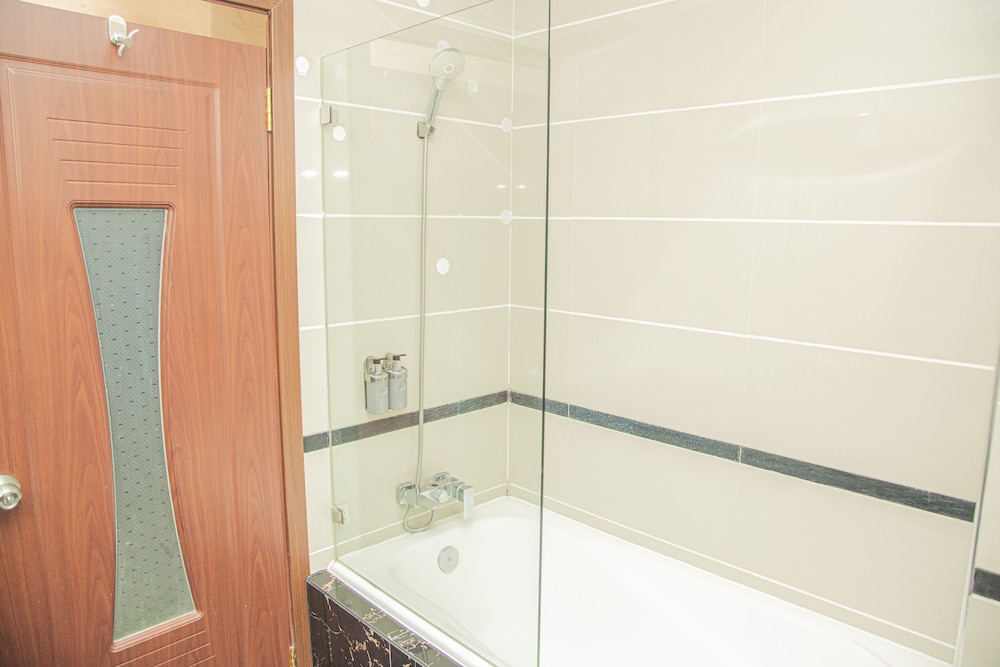 Best Western Plus Paramount Hotel 7/44