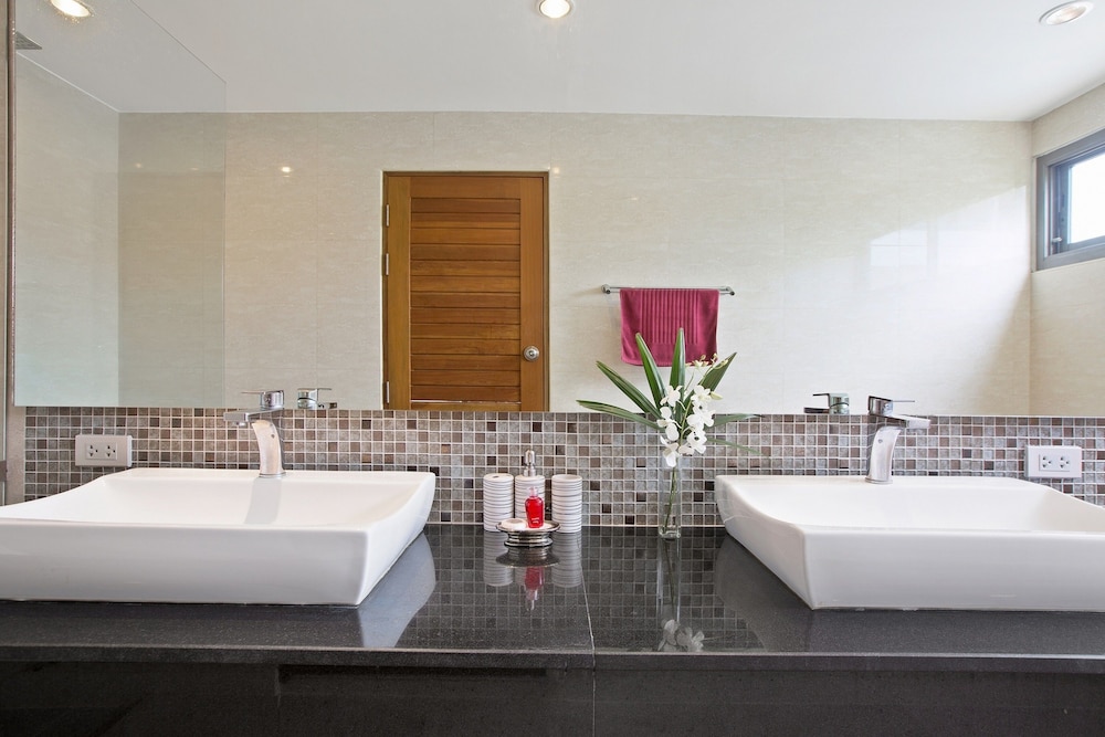 Tranquil Residence 3 30/33