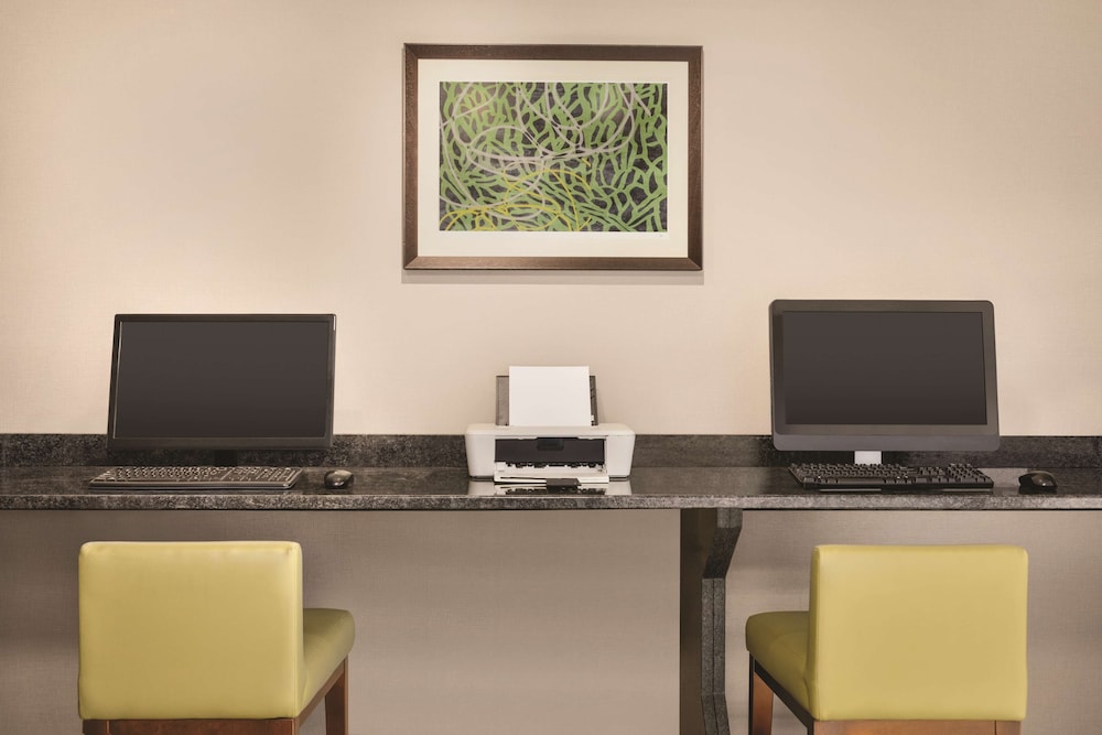 Country Inn & Suites By Radisson Fergus Falls Mn 34/41