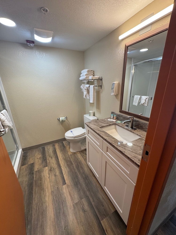 Grand Smokies Resort Lodge Pigeon Forge 36/36