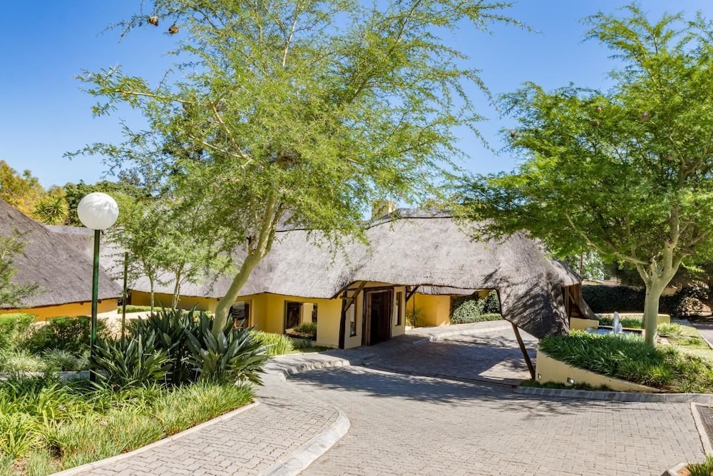 Shumba Valley Lodge 44/50