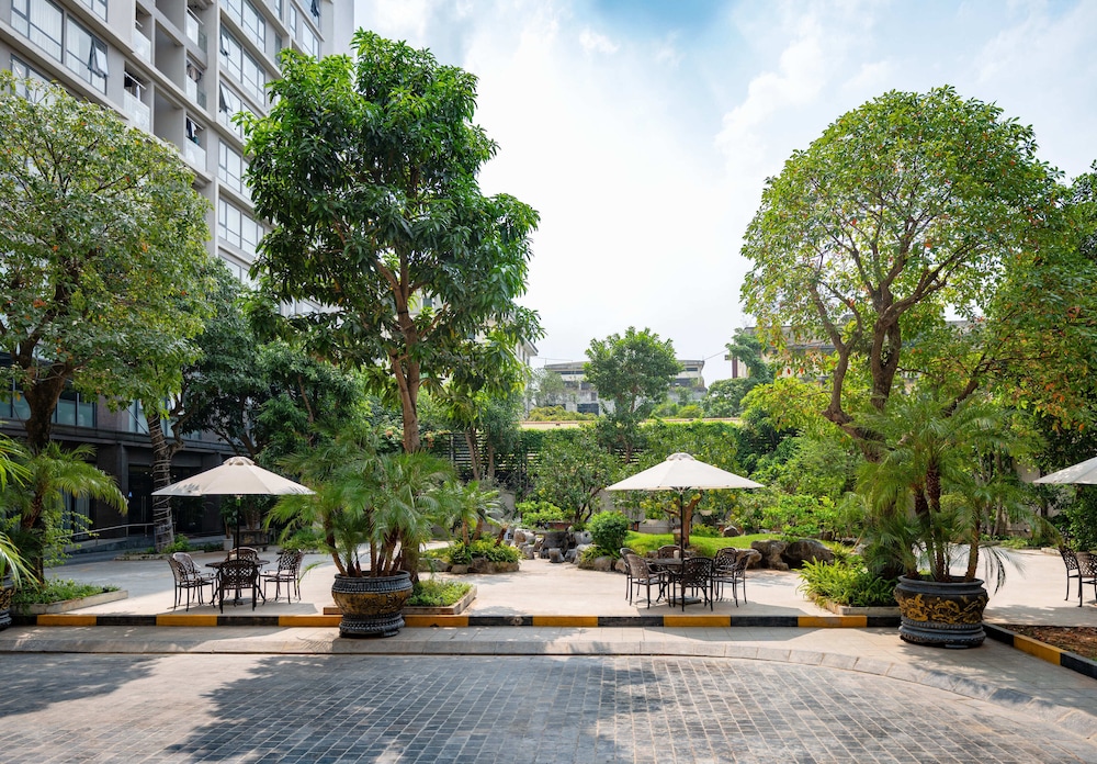 Nesta Hotel & Spa 35/39