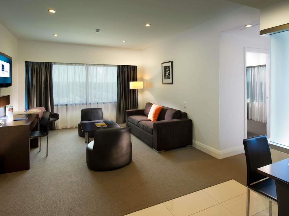 NOVOTEL BRISBANE AIRPORT 33/50