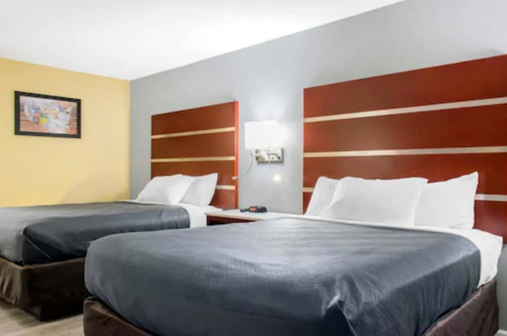 Escape Inn Hershey 11/25