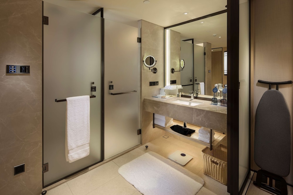 Hilton Shenzhen Shekou Nanhai 36/89