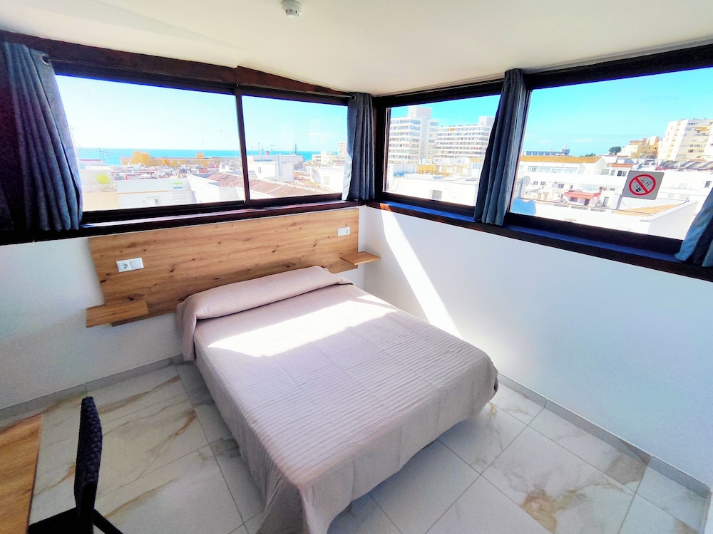 STANDARD, DOUBLE BED