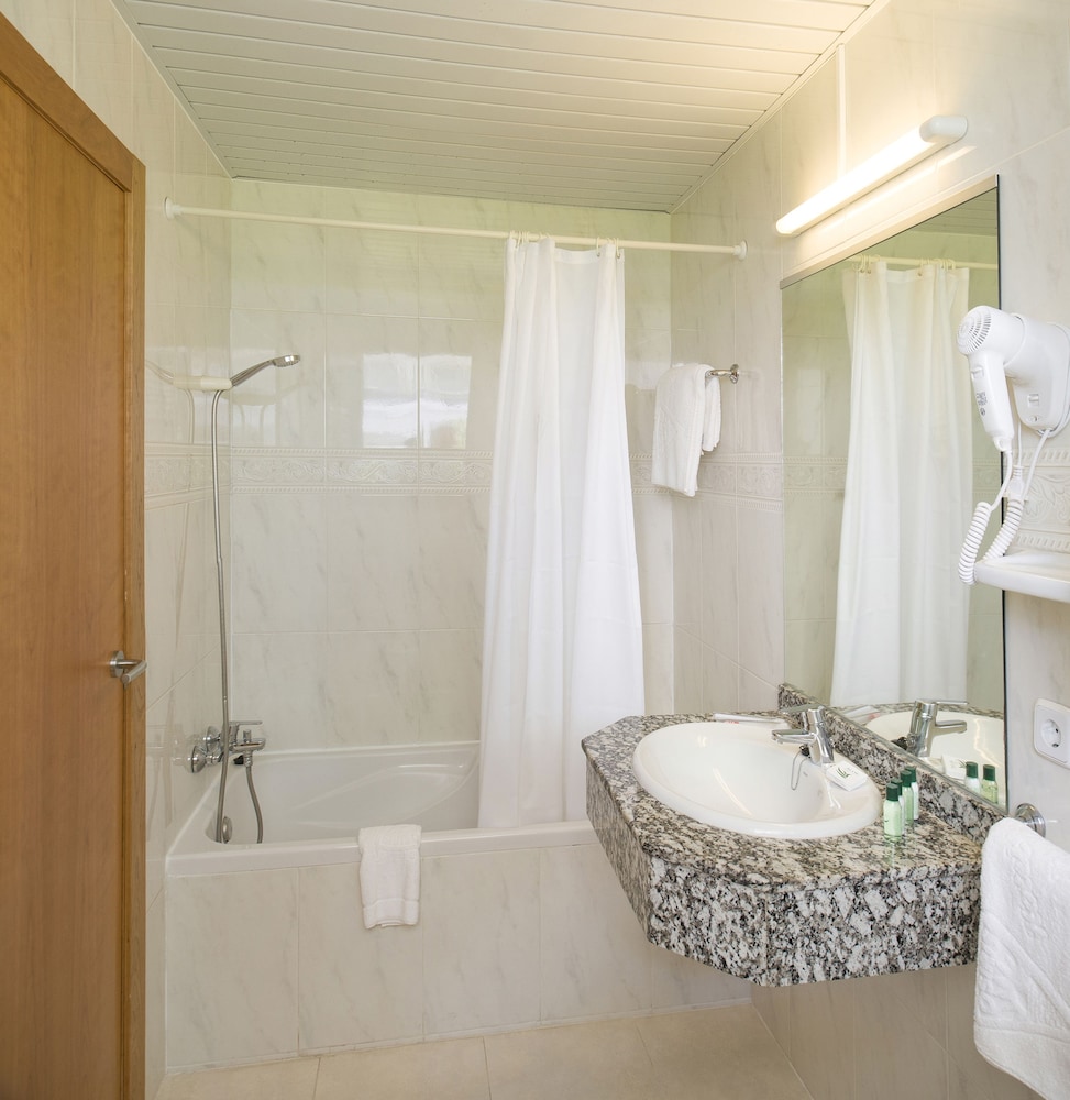 Osiris Ibiza Hotel 68/69