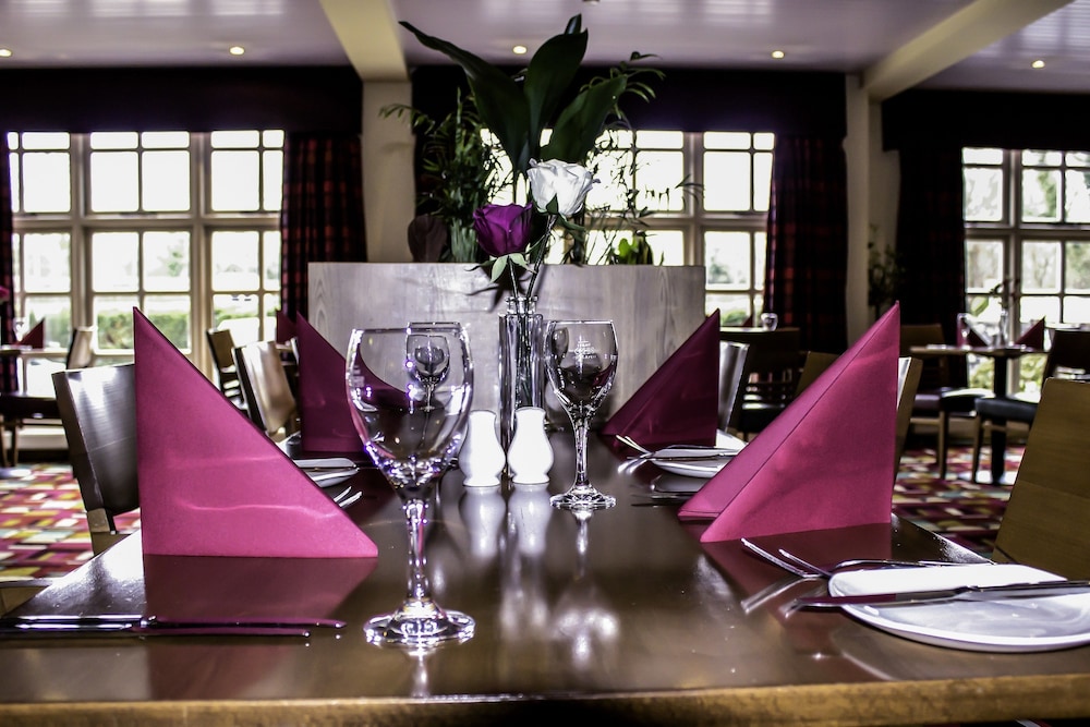 Airport Inn Manchester Hotel and Spa 62/71