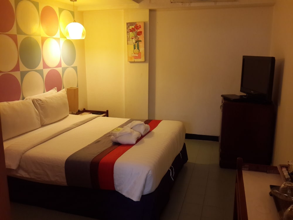 Sawasdee Sukhumvit Inn Hotel 8/38