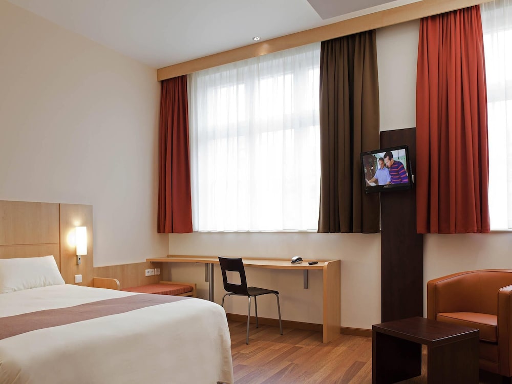 Ibis Karlsruhe Hauptbahnhof 7/48