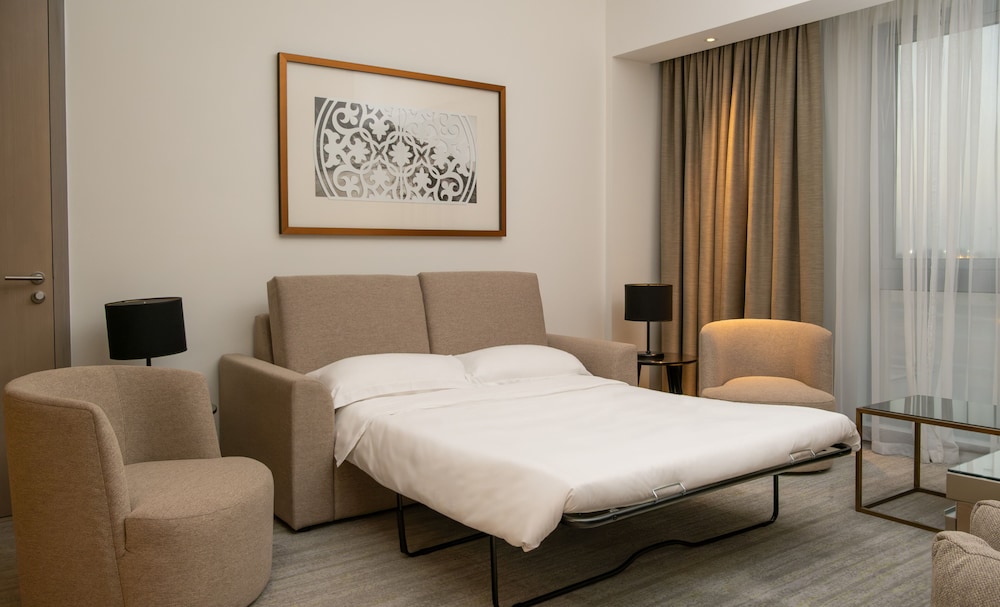 Novotel Muscat Airport 12/75