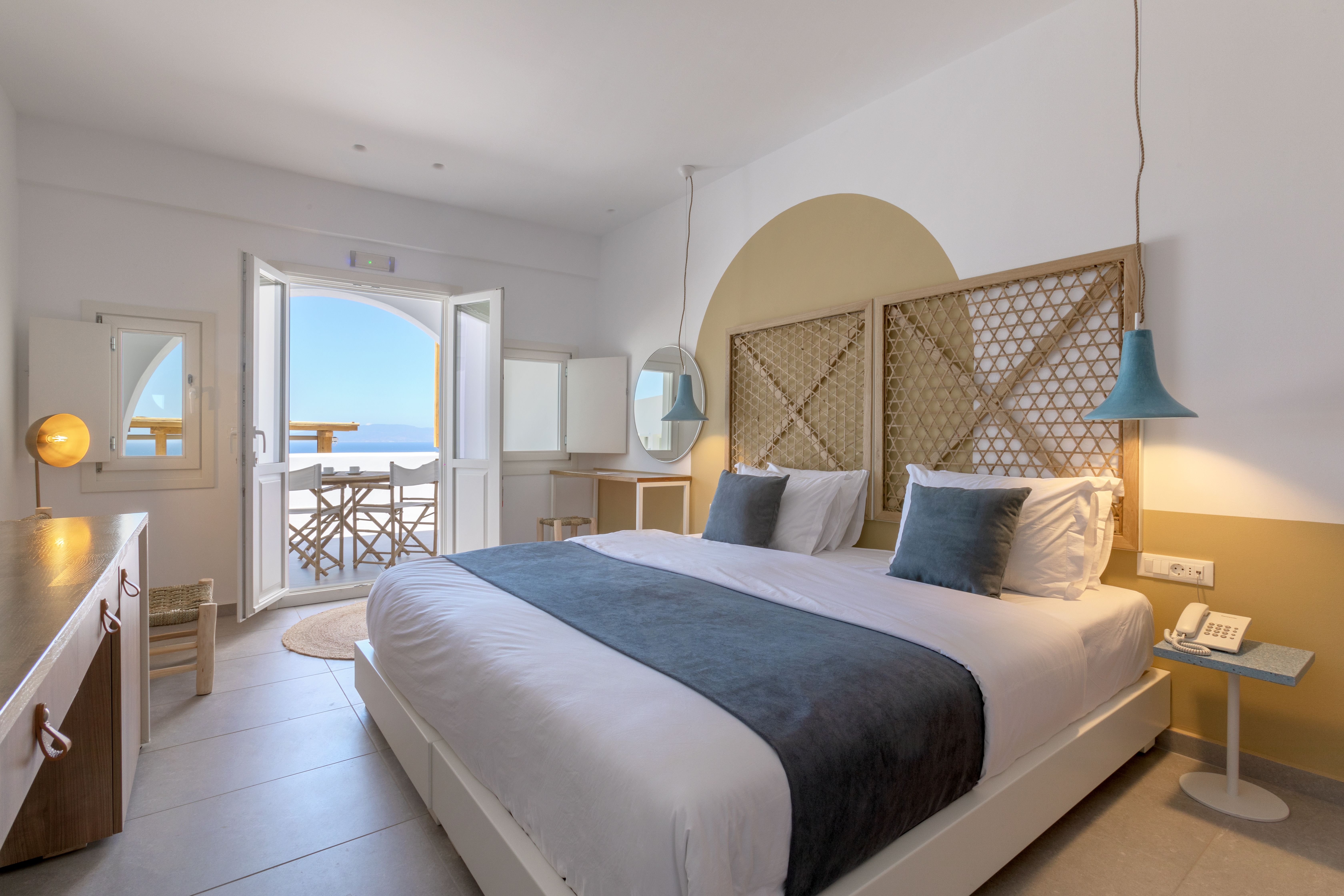 Room, Pool Front, Sea View